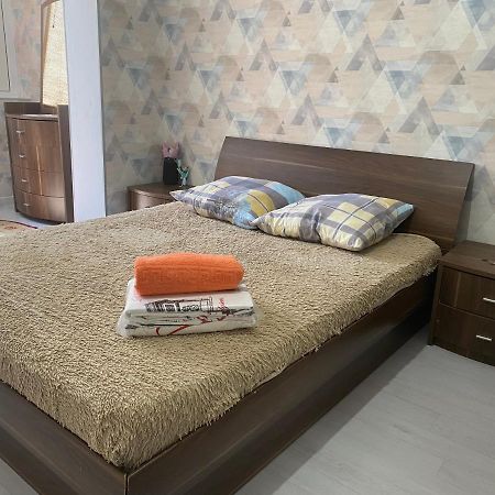 Guldana Apartment Aktau  Bagian luar foto