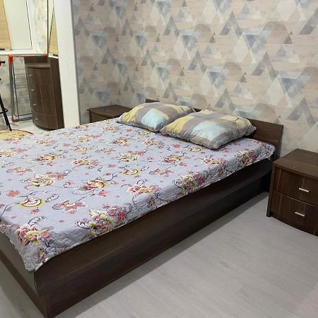 Guldana Apartment Aktau  Bagian luar foto