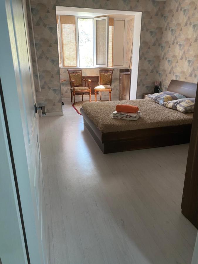 Guldana Apartment Aktau  Bagian luar foto